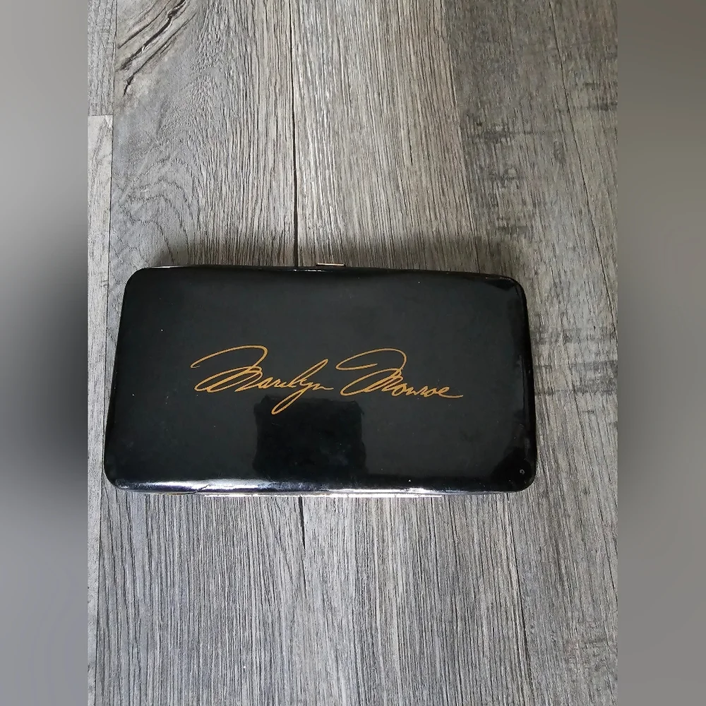 Marilyn Monroe Hip Hop Urban Black and Gold Women's Clutch Bifold Wallet